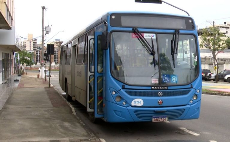 Homem é preso após importunar sexualmente jovem autista em ônibus em Vila Velha