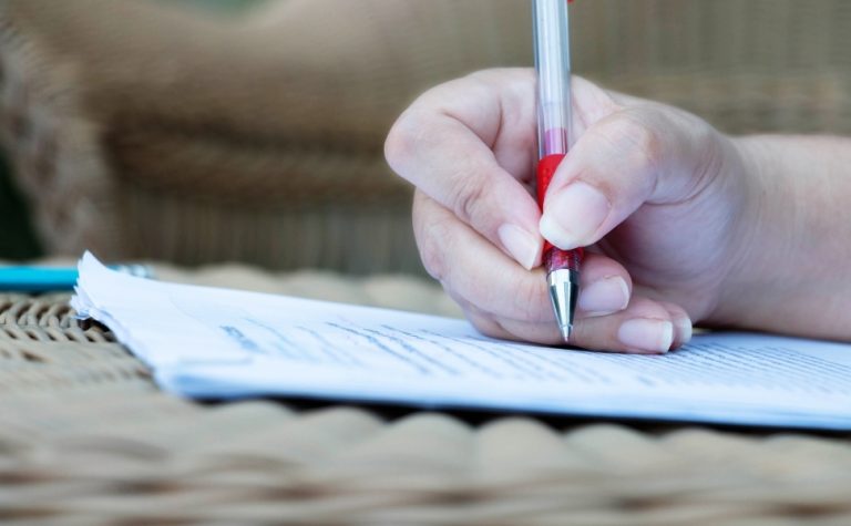Inscrições para 74 vagas em concurso público no ES terminam nesta sexta