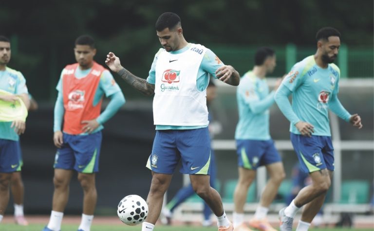 Intocável, Bruno Guimarães deve seguir como titular no amistoso contra o Japão