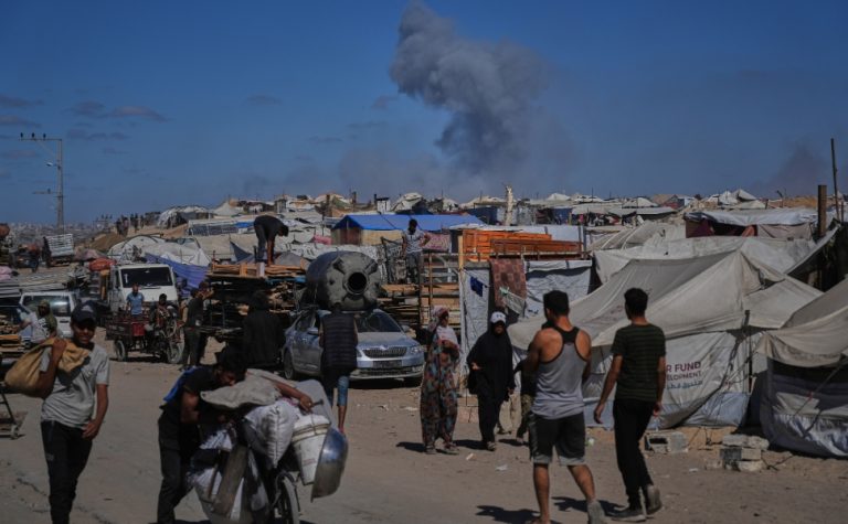Israel deporta ativistas que tentaram enviar ajuda para Gaza