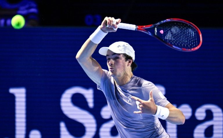 João Fonseca supera espanhol, é campeão na Suíça e fura o top 30