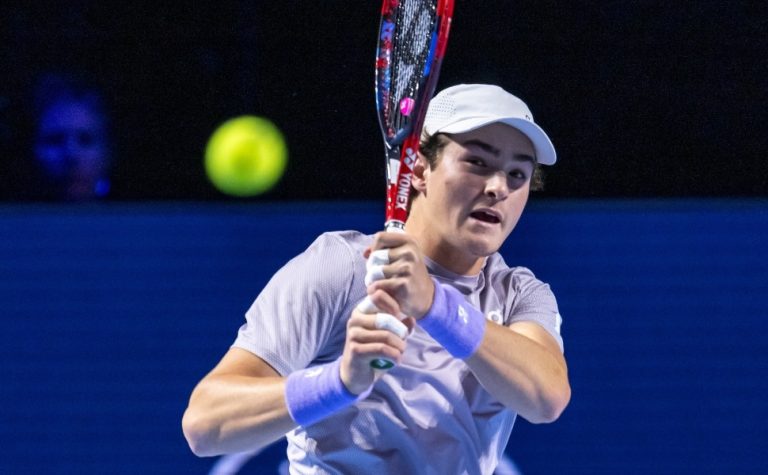 Fonseca entra no Top 30 mundial com a mesma idade de Federer e Djokovic