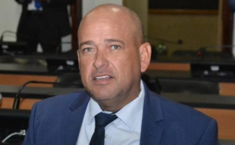 Justiça decreta prisão de deputado Binho Galinha, acusado de liderar milícia na BA