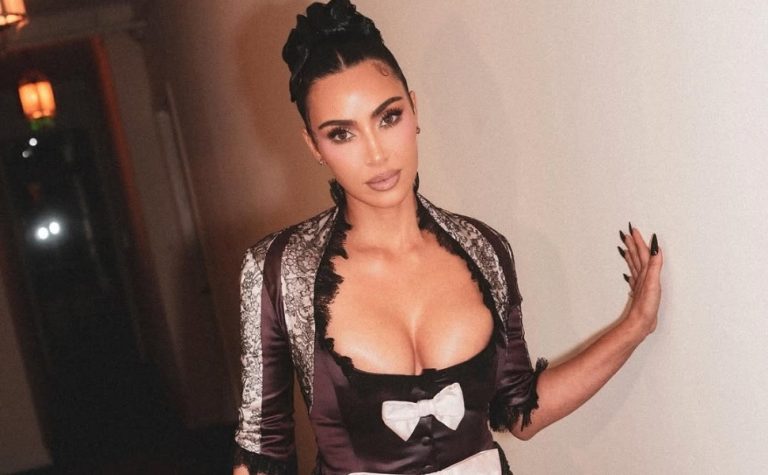 Kim Kardashian está com aneurisma cerebral e culpa divórcio conturbado