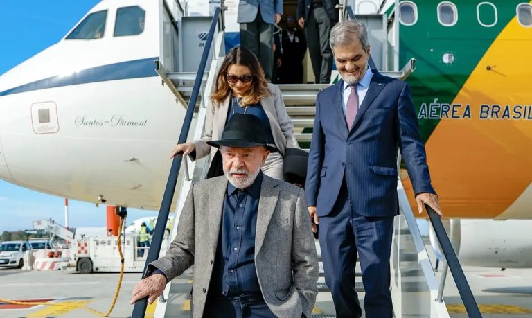 Lula chega a Roma para encontro com papa Leão 14 e evento da ONU sobre a fome