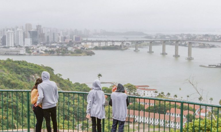 Frente fria chega ao ES e deve manter tempo instável no fim de semana
