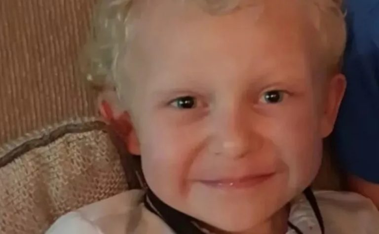 Menino de 12 anos morre após inalar desodorante em desafio do TikTok