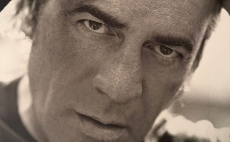 Morre Cesare Paciotti, designer célebre pelos calçados de luxo, aos 69 anos