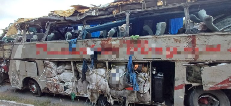 Número de mortos em acidente de ônibus na BR-423, em Saloá , sobe para 17