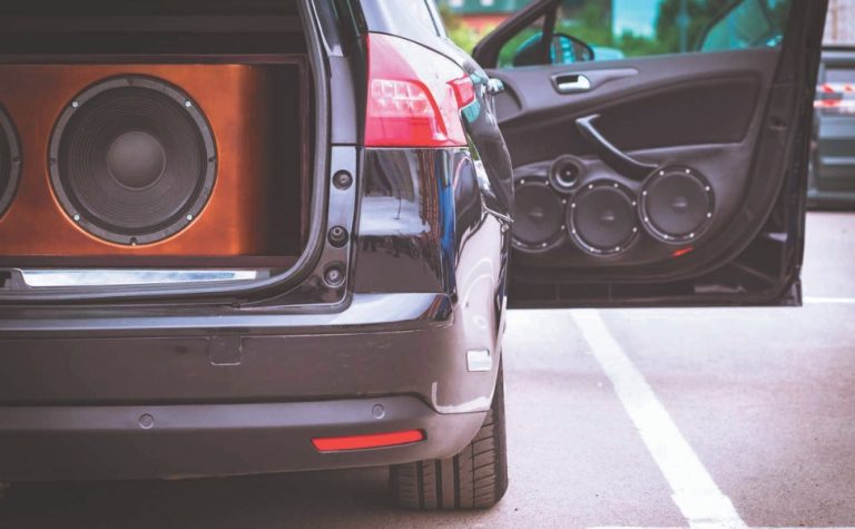 Perturbação do sossego: 1.123 multados por usar som alto no carro