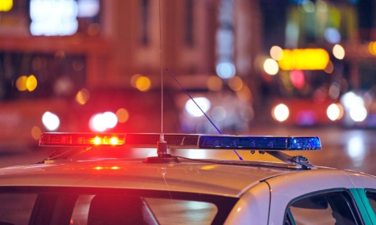 Mulher em cárcere privado é resgatada após deixar bilhete em papel higiênico em SC