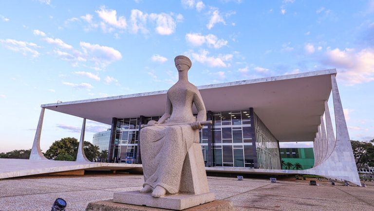 Por que não uma mulher no STF?