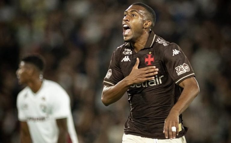Rayan decide, e Vasco vence Fluminense no ritmo de ‘olé’ no Maracanã