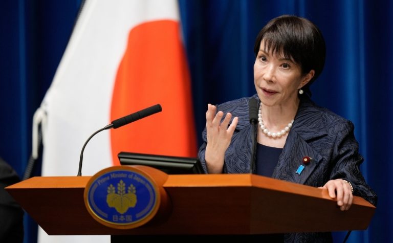 Sanae Takaichi é eleita primeira-ministra do Japão e se torna 1ª mulher no cargo