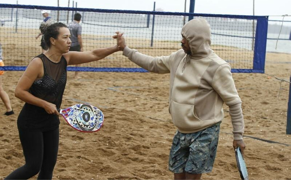 Tribuna Open de Beach Tennis: campeões superam a ventania