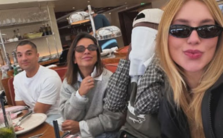 Voltaram? Vini Jr. aparece ‘mascarado’ em foto de Virgínia e reposta momento