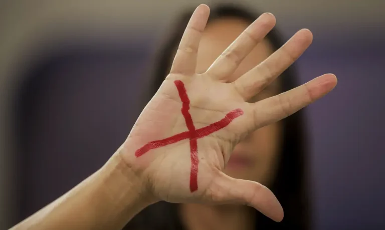840 milhões de mulheres no mundo foram alvo de violência