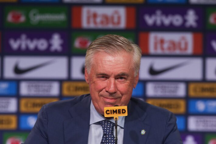 Ancelotti confirma Wesley na lateral e sinaliza que pode ficar na seleção para 2030