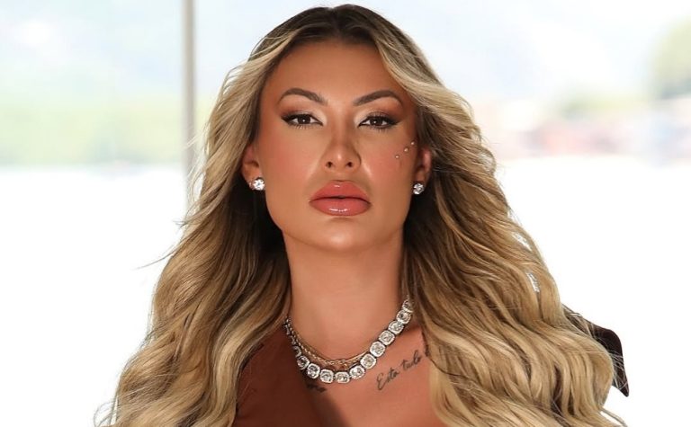 Andressa Urach é anunciada como musa da Porto da Pedra e defende produção de pornô