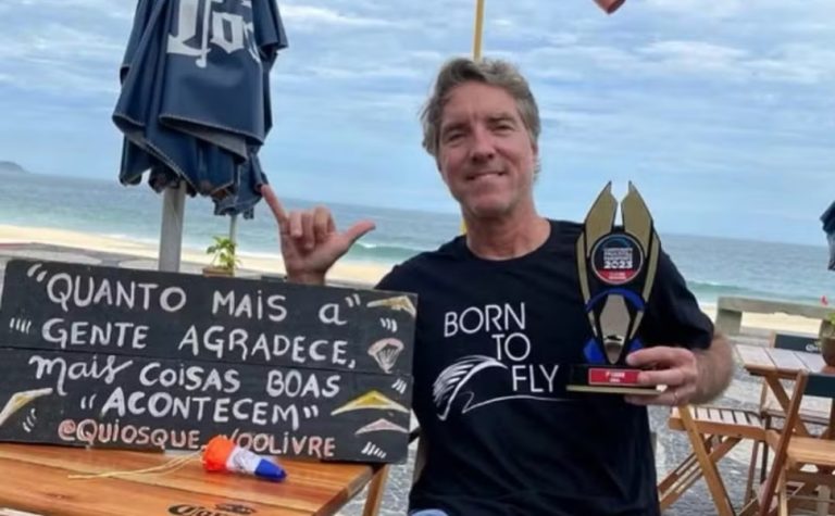 Bicampeão de asa-delta morre ao cair de parapente no Rio