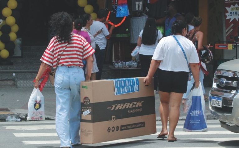 Black Friday: lojas ampliam atendimento e pagam estacionamento