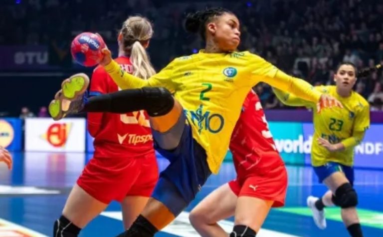 Brasil vence tchecas e vai à 2ª fase do Mundial Feminino de handebol
