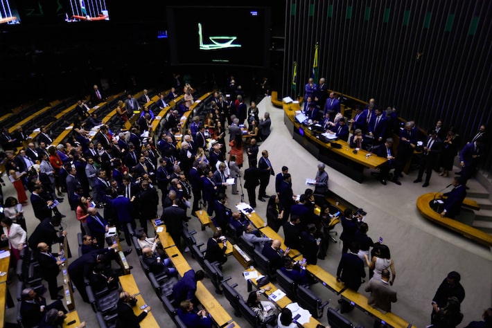 Câmara acelera tramitação de projeto que susta resolução sobre aborto legal