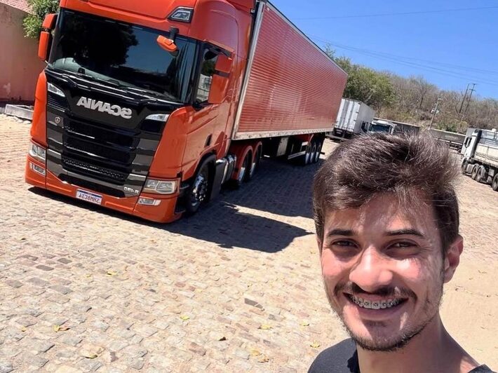 Caminhoneiro influenciador morre em acidente na BR-381 em Minas Gerais