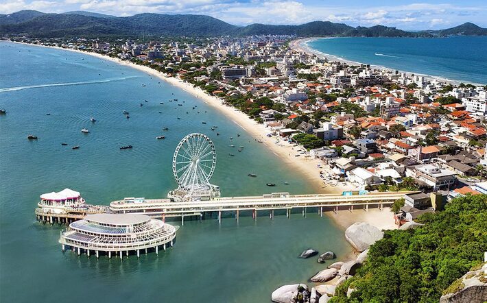 Cidade de SC com 39 praias inicia neste sábado temporada de cobrança de taxa de entrada