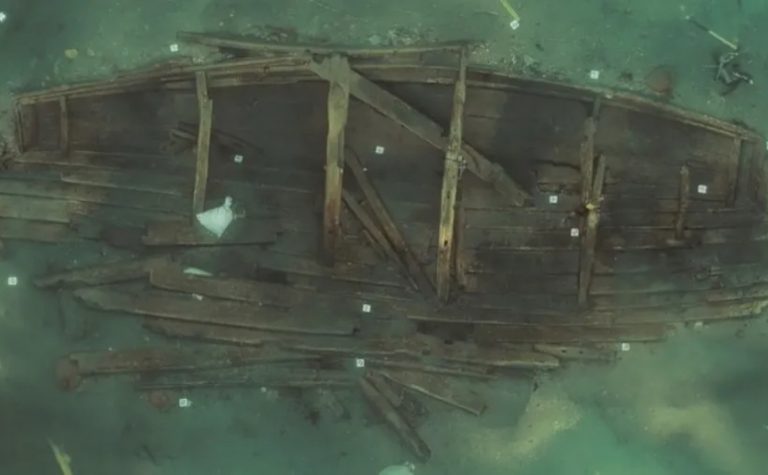 Coreia do Sul recupera navio naufragado há 600 anos com carga intacta