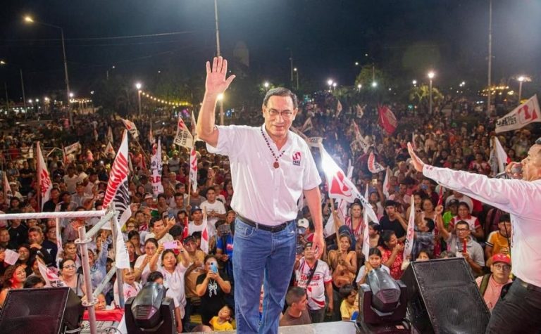 Ex-presidente peruano Martín Vizcarra é condenado a 14 anos de prisão por corrupção