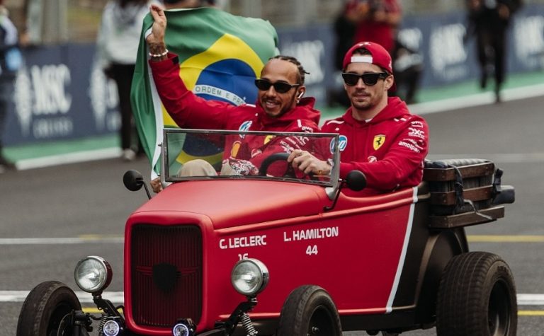 “Falem menos e foquem na pilotagem”, repreendeu presidente da Ferrari