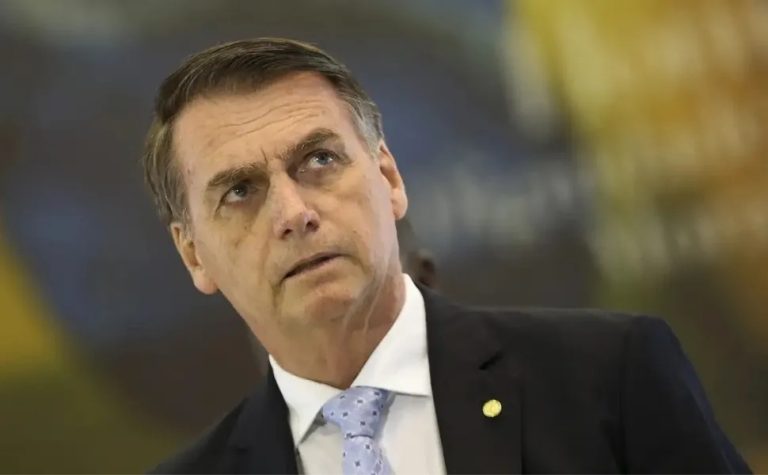 Filme do Bolsonaro: quais atores vão viver Jair, Flávio, Carlos e Eduardo