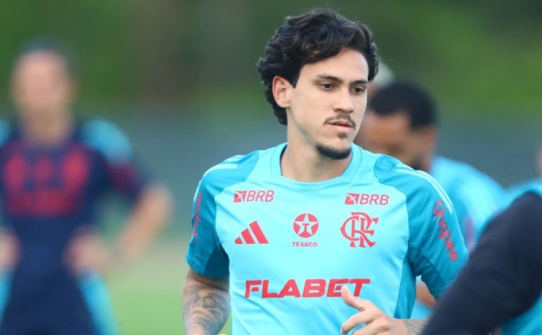 Pedro lamenta lesão em reta final do Flamengo: ‘Muito triste em estar fora’