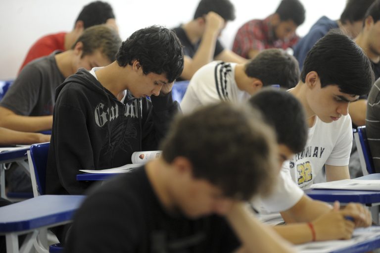 Fuvest divulga notas de corte da primeira fase do vestibular 2026