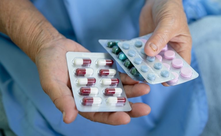 Gonorreia está se tornando cada vez mais resistente a antibióticos, alerta a OMS