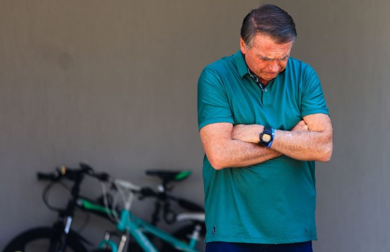 Histórico: STF manda prender Bolsonaro por 27 anos por tentativa de golpe