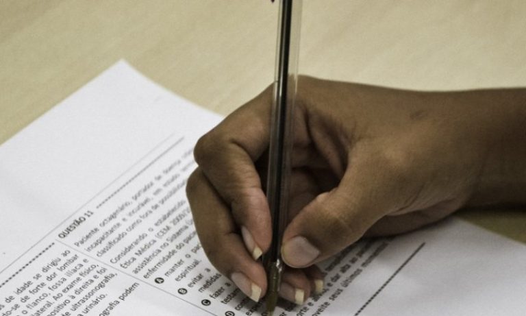 Inscrito no Enade deve preencher questionário do estudante até sábado