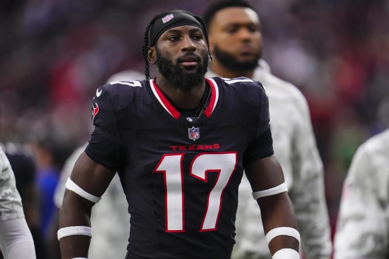 Jogador da NFL é baleado nos EUA e está hospitalizado em estado crítico