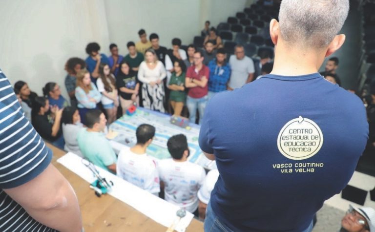 Mais de mil vagas em cursos técnicos gratuitos
