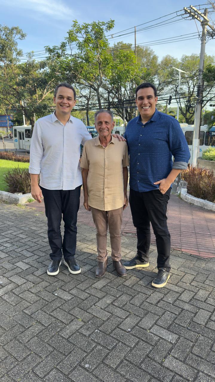 Manato com “um pé e meio” em novo partido