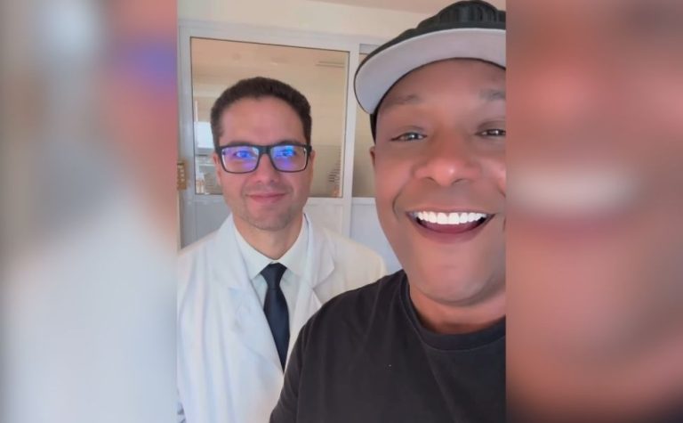 Márcio Victor, vocalista do Psirico, recebe alta após infarto e internação na UTI