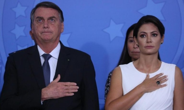 Michelle diz que Bolsonaro é ‘única opção’ para 2026 e que Congresso está de joelho