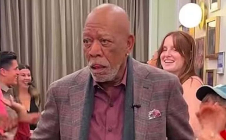 Morgan Freeman aparece na TV e fãs apontam fragilidade física e confusão mental