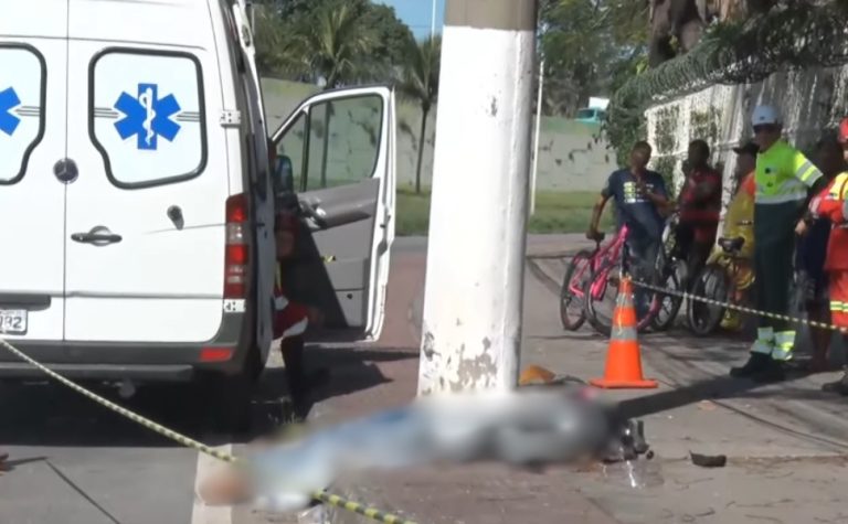 Motociclista morre após bater em poste na BR-101 na Serra