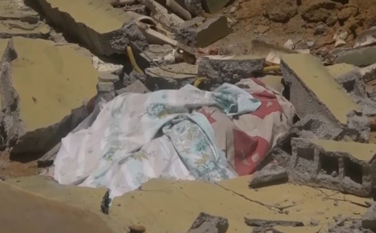 Muro de empresa de concreto desaba e mata operário em Cariacica