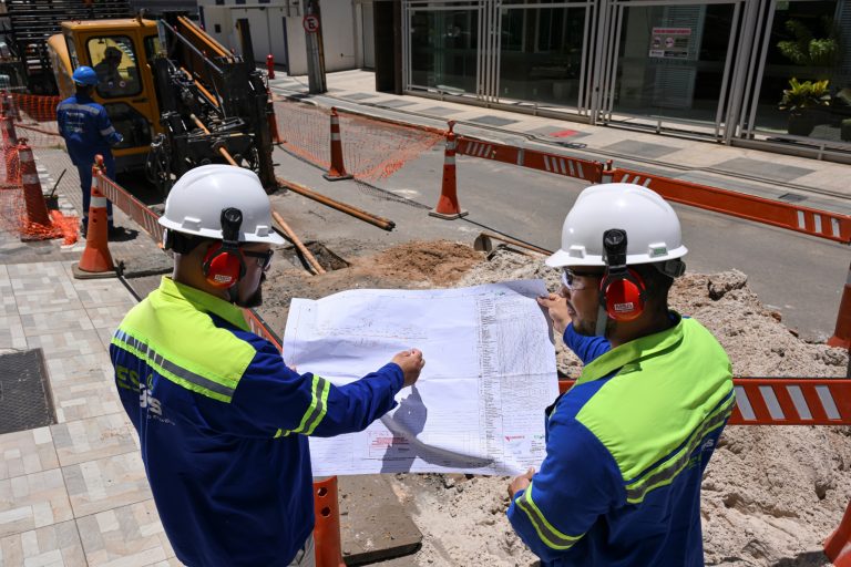 Obras em ruas exigem cuidado com tubulações de gás natural