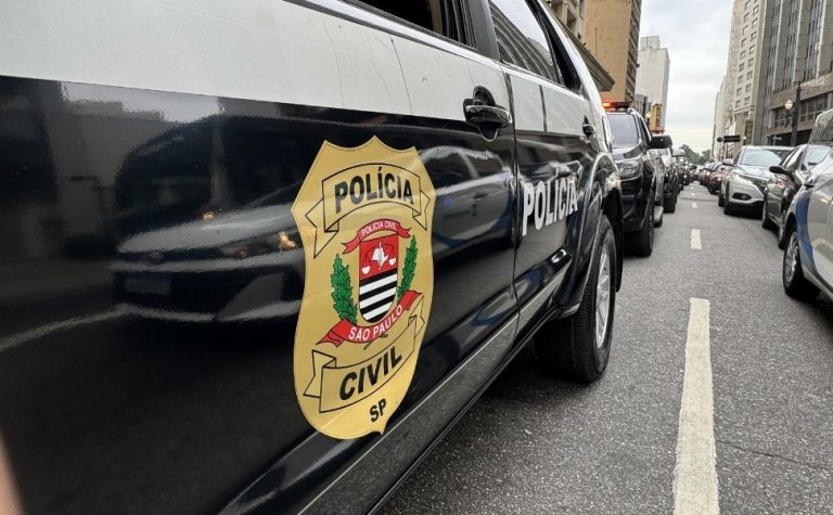 Pais são presos sob suspeita de agredir filhos com raquetadas no interior de SP