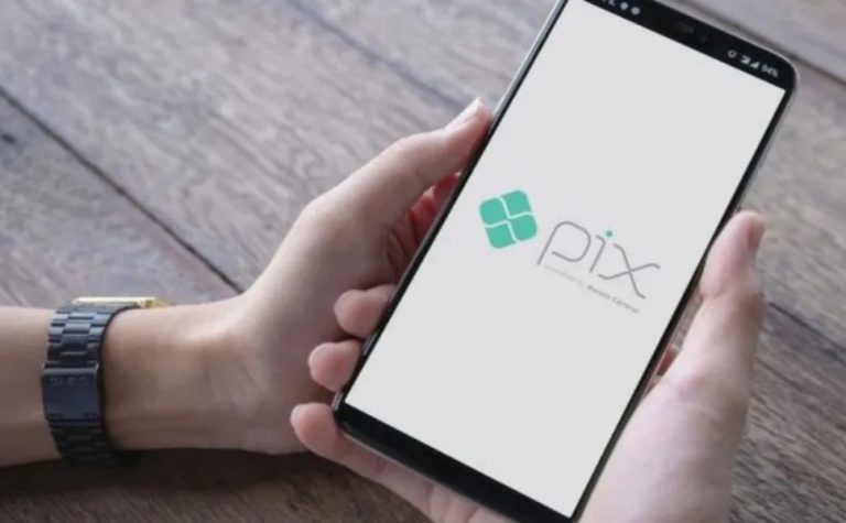 Após ataques hackers, diretor do BC diz que pontos fracos do Pix estão mais vigiado