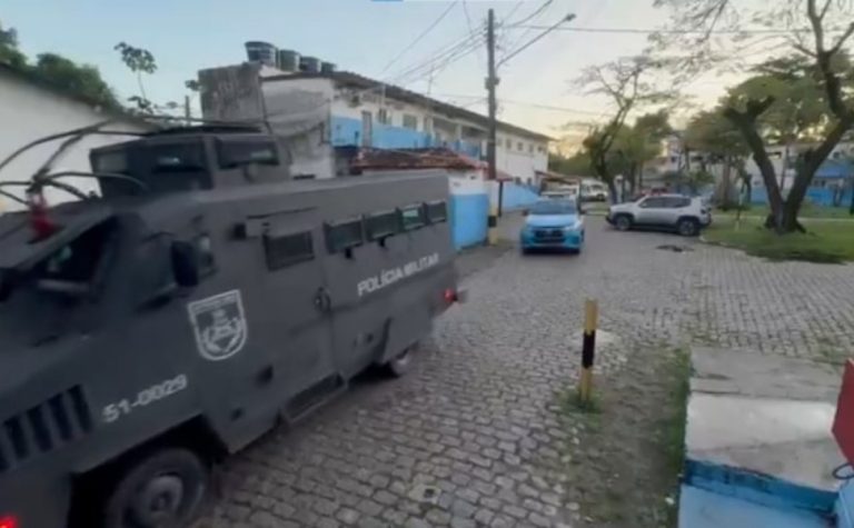 Polícia faz operação contra o Comando Vermelho na zona oeste do Rio de Janeiro